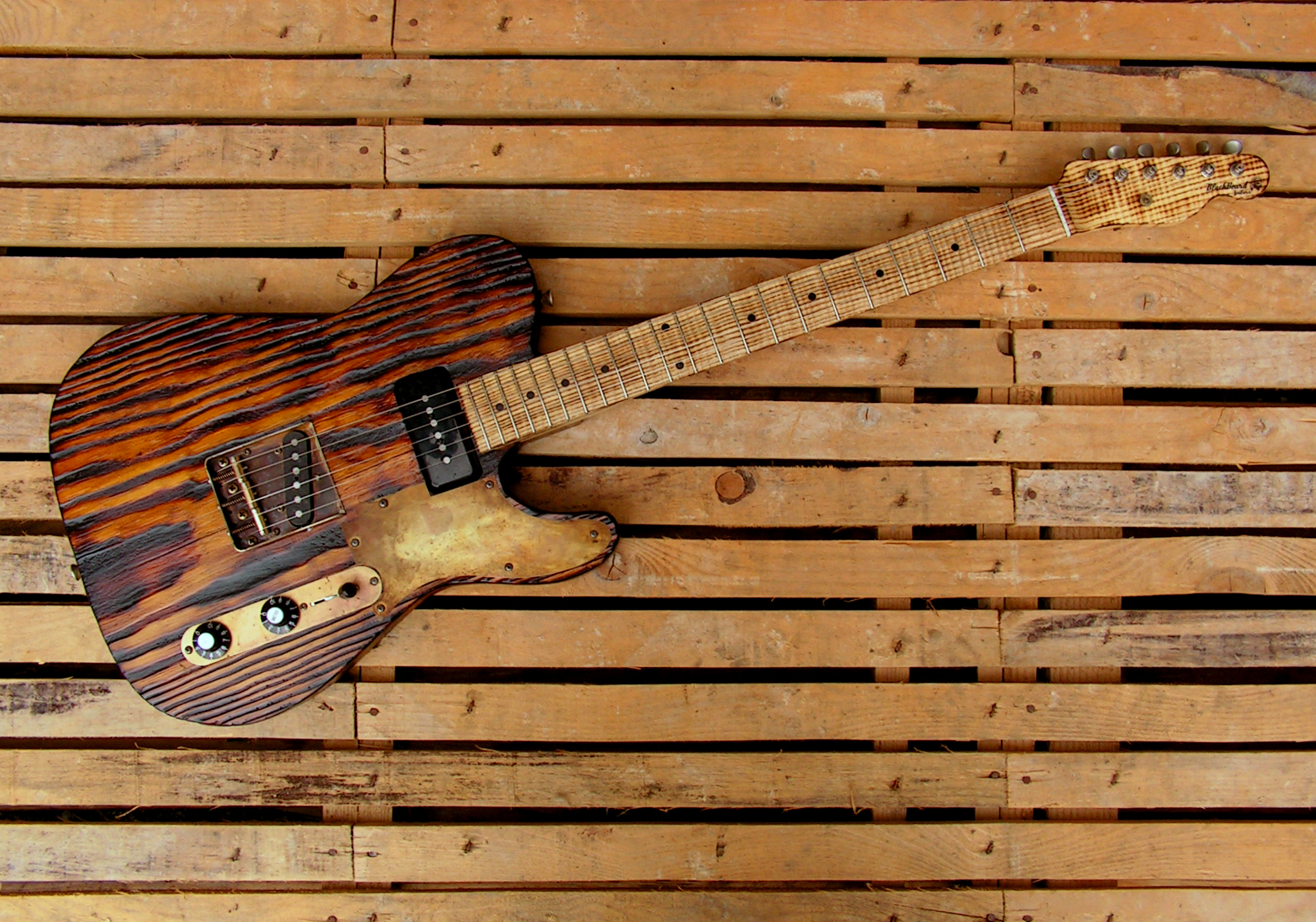 Chitarra Telecaster in pino roasted