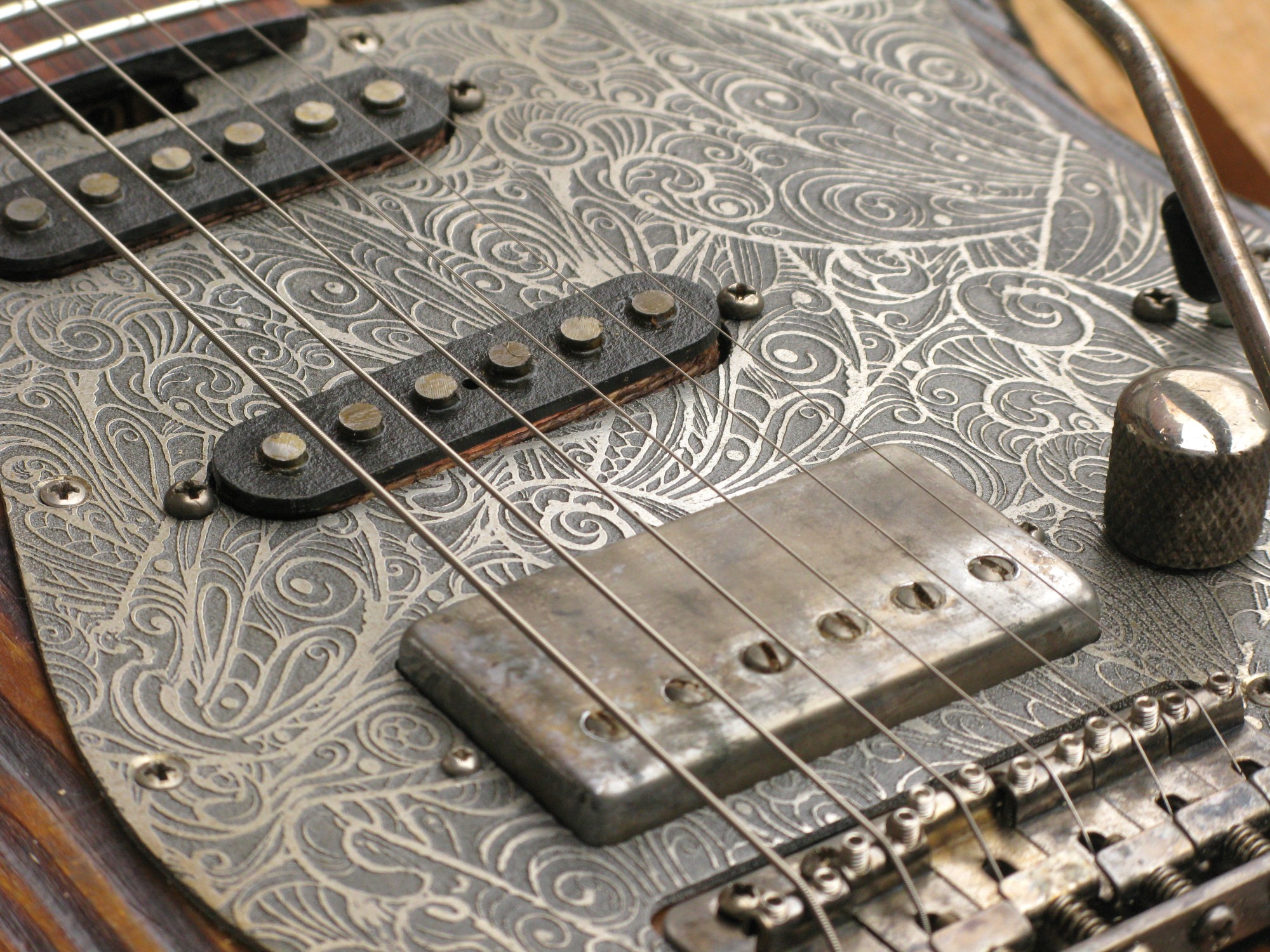 Pickups di una chitarra elettrica Stratocaster in pino