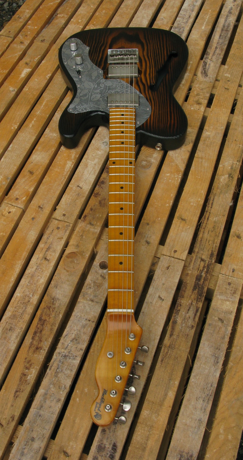 Chitarra Telecaster Thinline in pino roasted