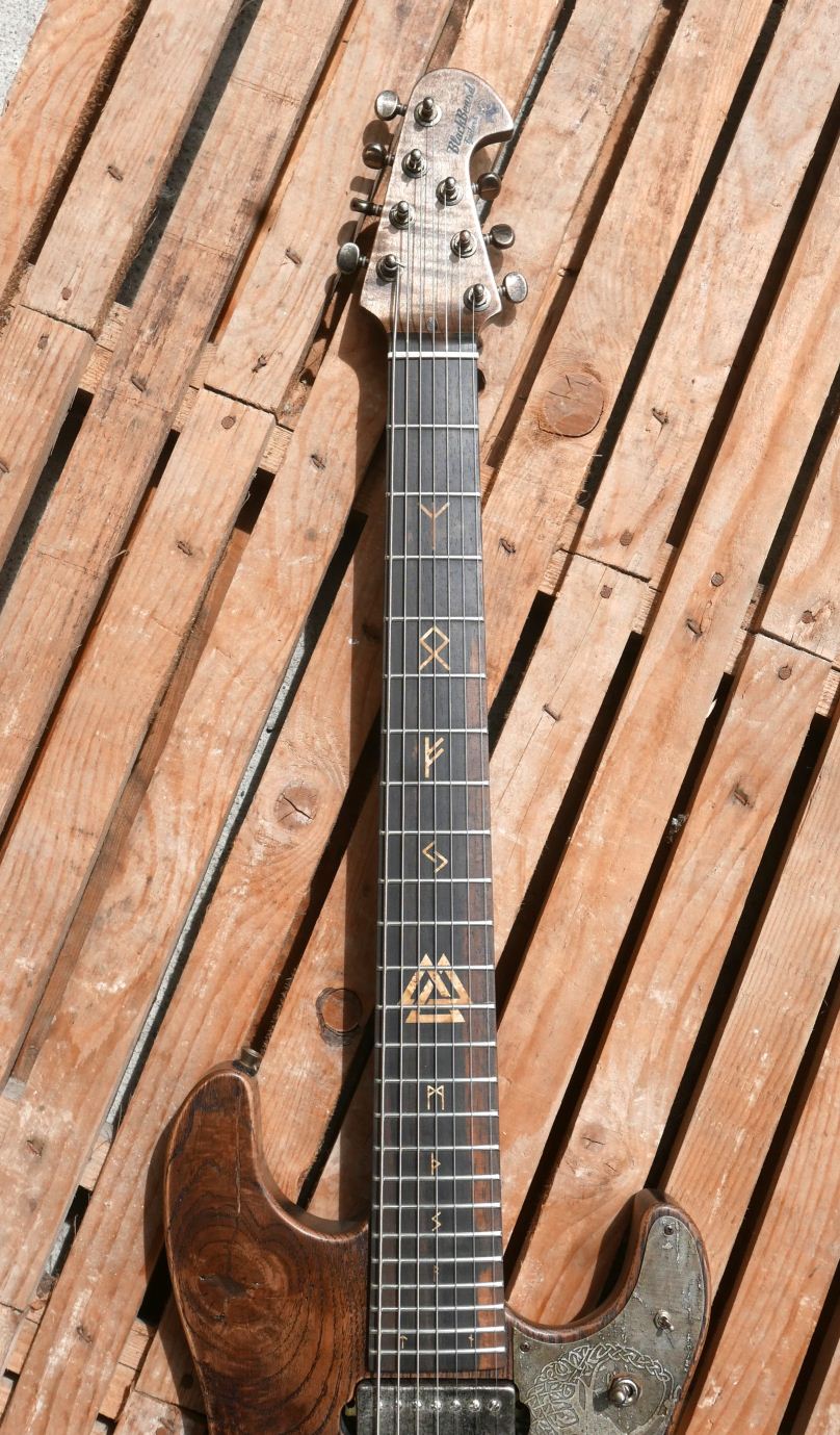 seven strings guitar neck