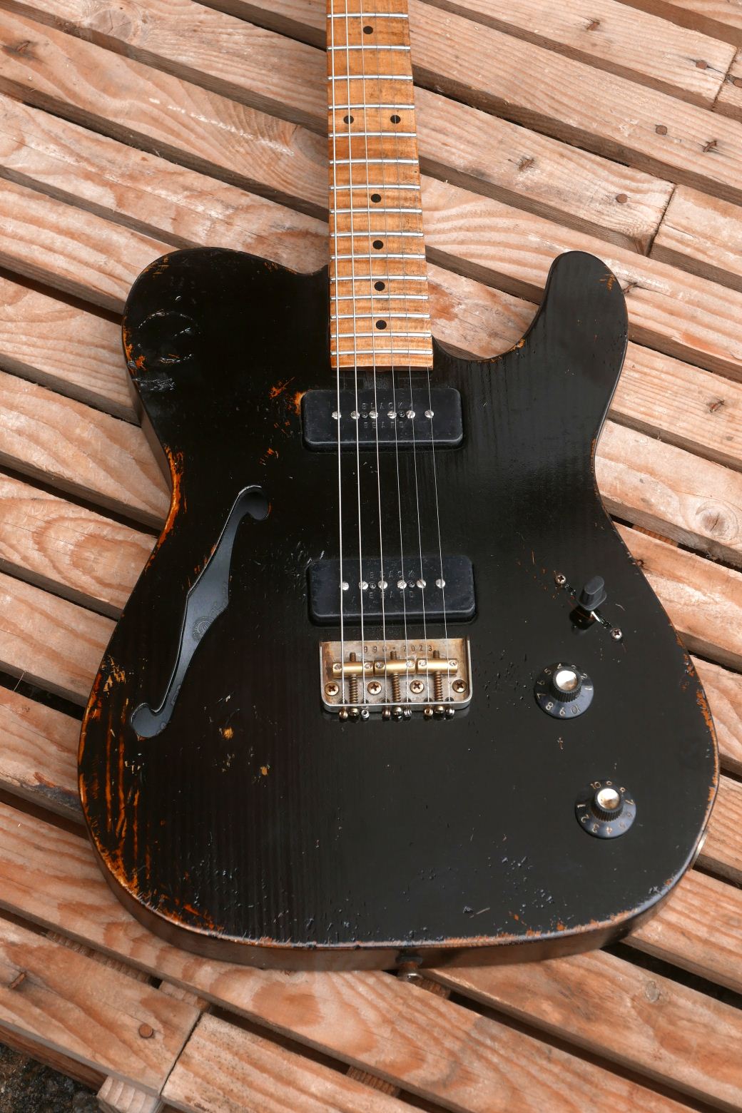 chitarra telecaster nera