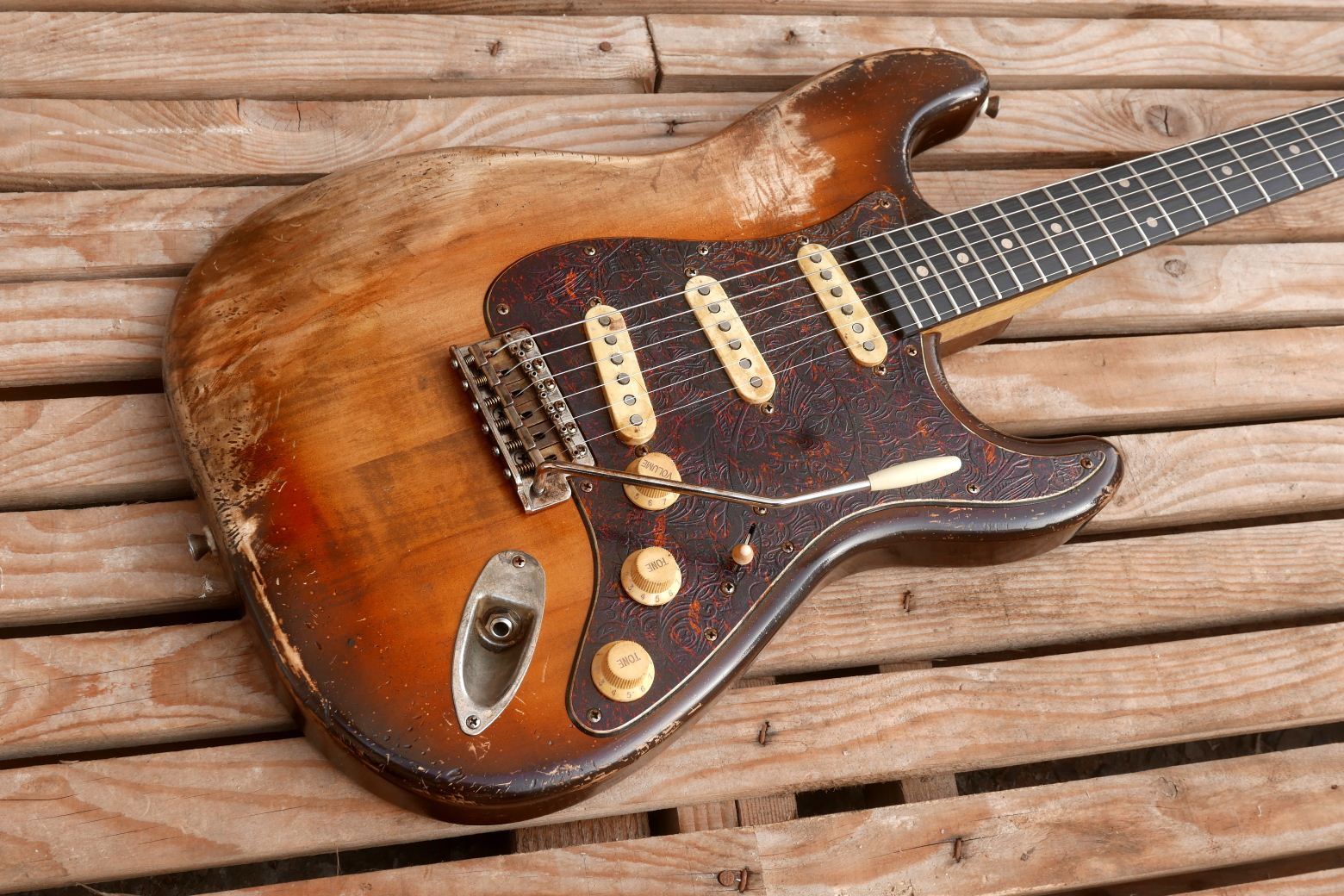 stratocaster guitar sunburst body