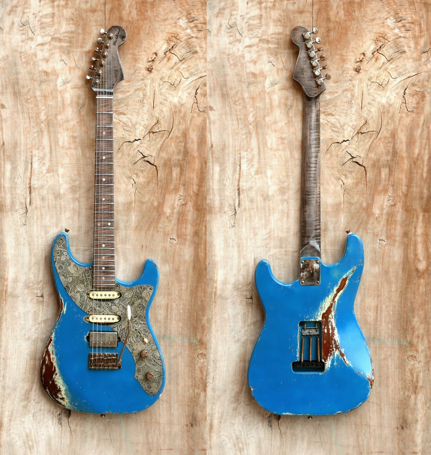chitarra stratocaster blu fronte retro