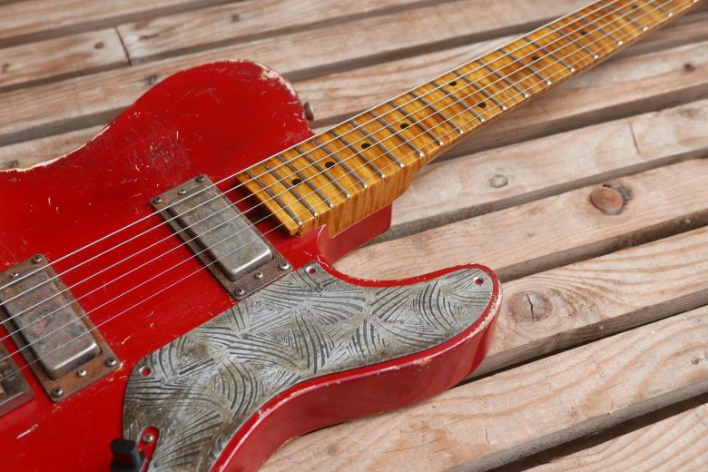 red telecaster guitar alluminium engraved pickguard
