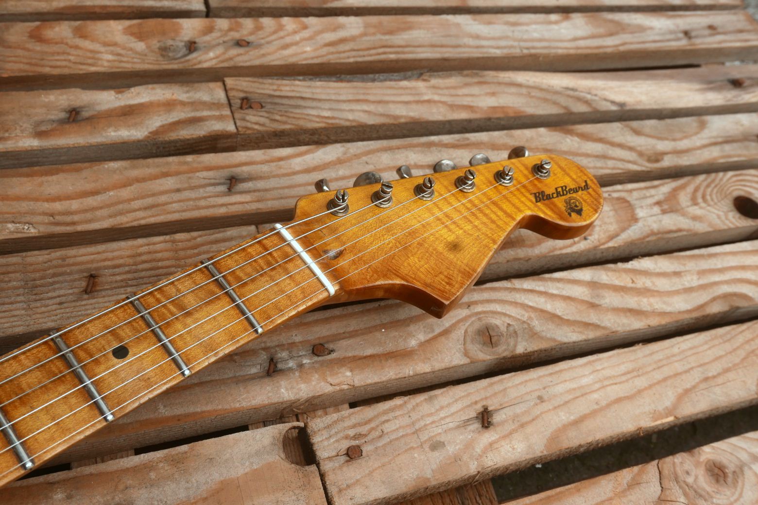 stratocaster guitar relic maple neck